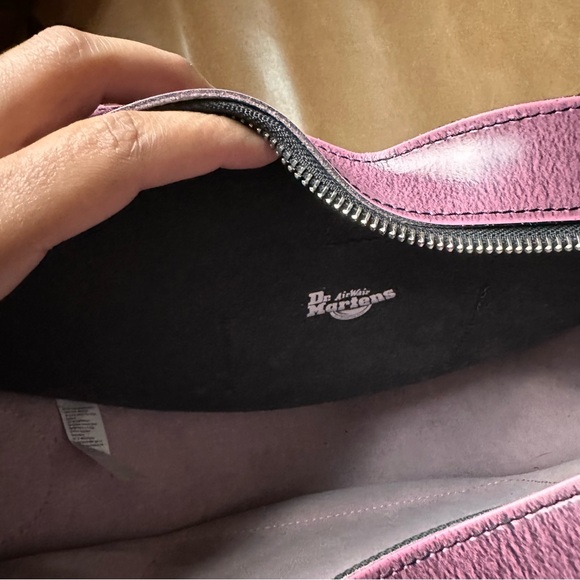 Dr. martens Heart Shaped Distressed Leather Backpack doc marten bag pink black - Picture 17 of 17